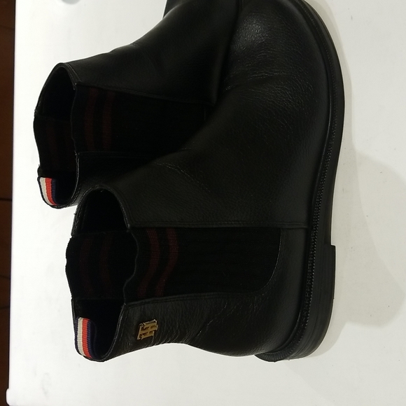 Tommy hilfiger ANKLE boots in black rapper sole perfect for every day wear - Picture 3 of 4